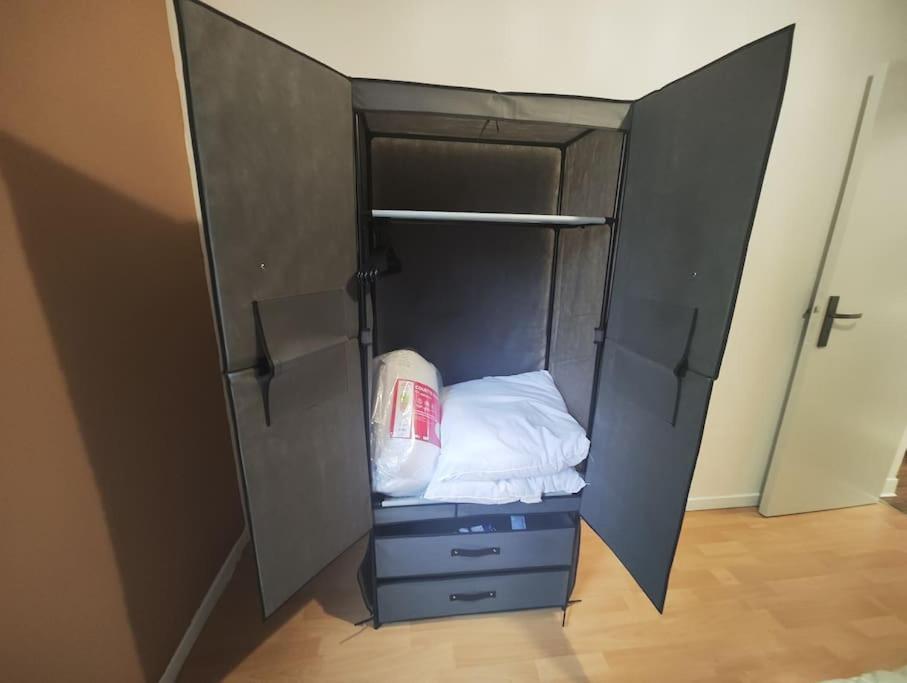 Comfortable T2 Apartment In Neudorf, Strasburgo Esterno foto